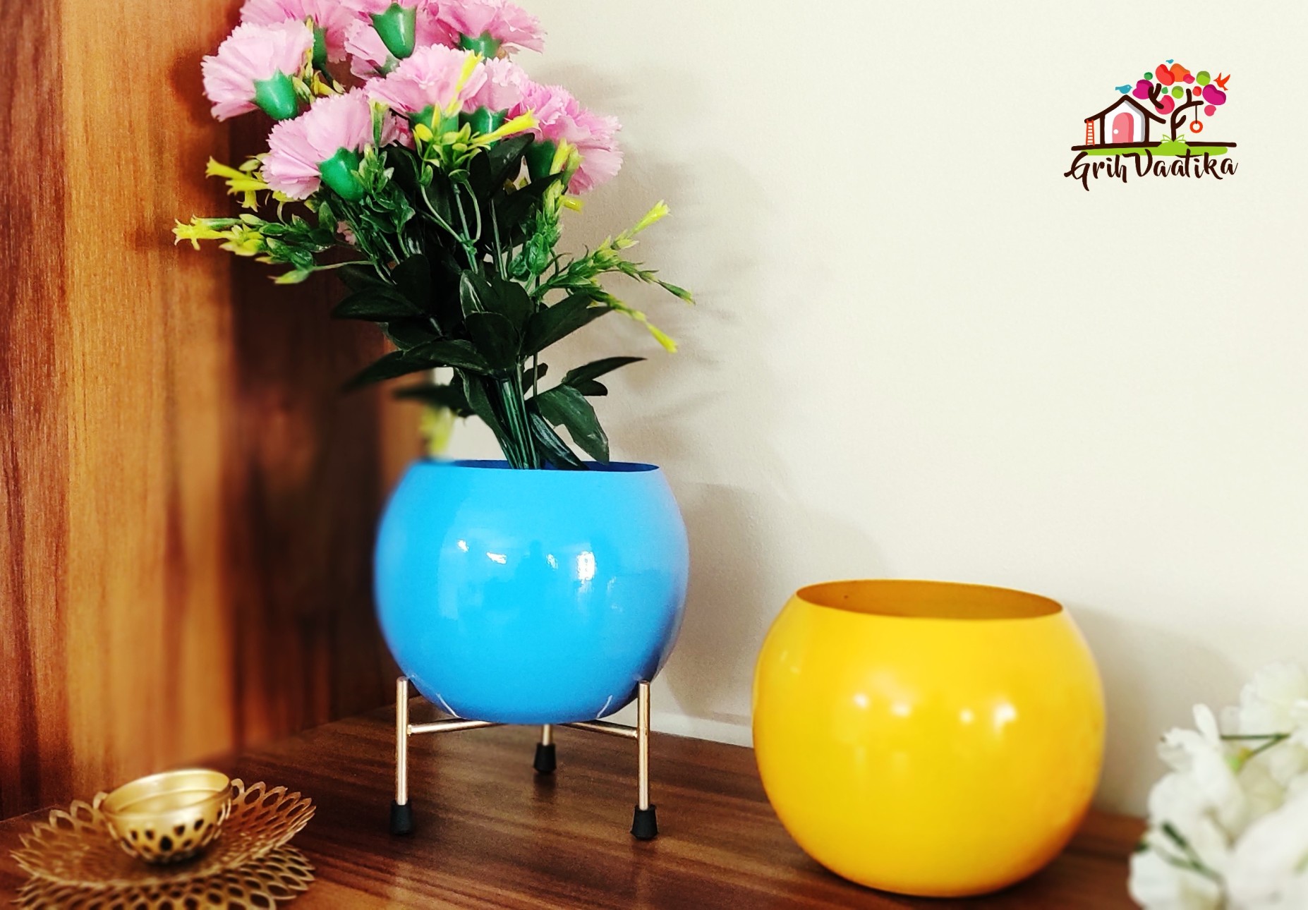 Decorative Sky Blue Planter with Stand